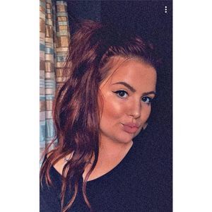 Meet your Posher, Andria